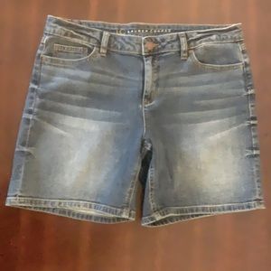Lauren Conrad ladies Jean shorts size 12